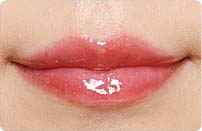 イヴ・サンローラン　YSL ラブシャイングロスプランパー #0